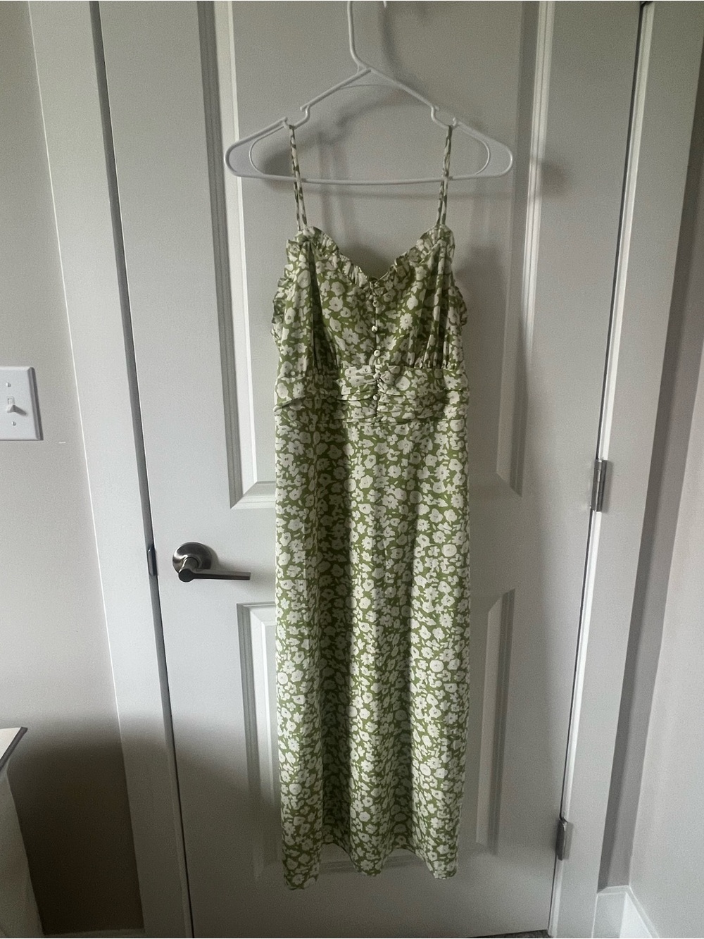 Lulus Timeless Touch Green Floral Print A-line Midi Dress - Size M - Picture 2 of 5